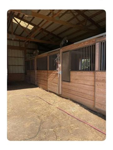 1910 S Westmoreland Road, Glenn Heights, TX 75154