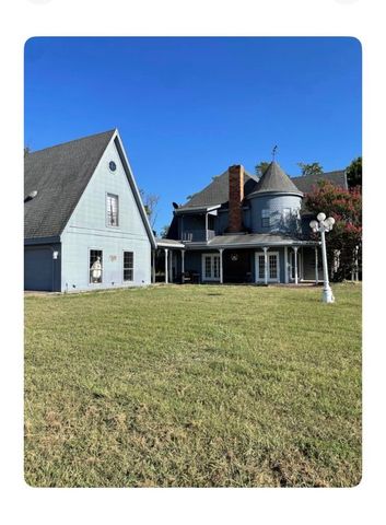 1910 S Westmoreland Road, Glenn Heights, TX 75154