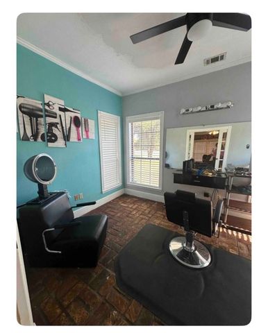 1910 S Westmoreland Road, Glenn Heights, TX 75154