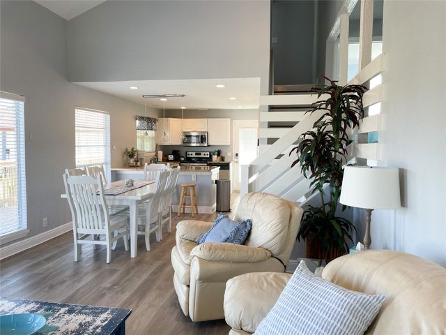 12632 John Reynolds Road, Galveston, TX 77554