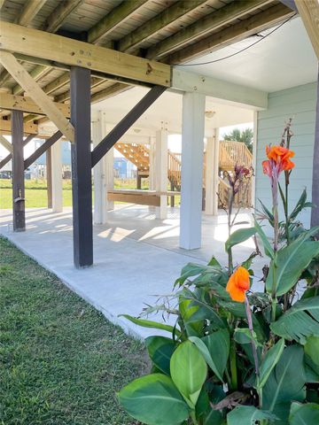 12632 John Reynolds Road, Galveston, TX 77554