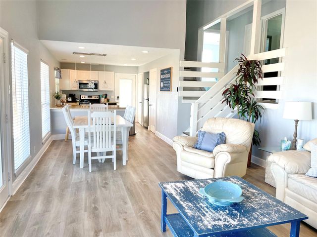 12632 John Reynolds Road, Galveston, TX 77554