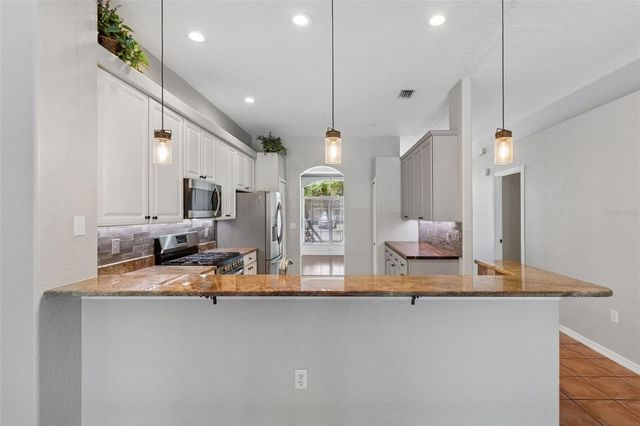 8604 BROOKWAY CIRCLE, Tampa, FL 33635
