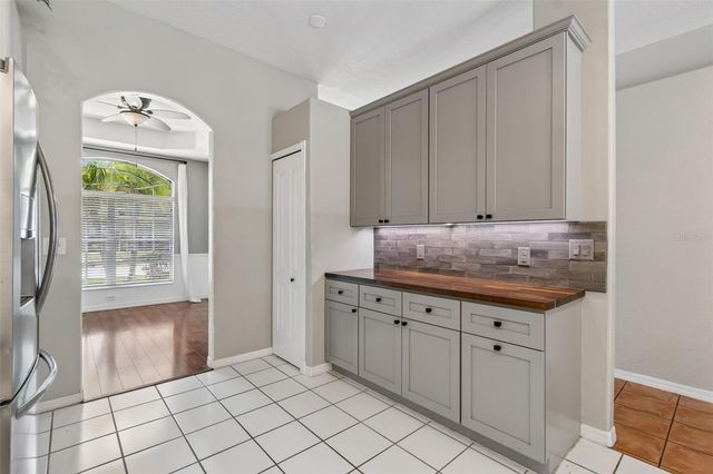 8604 BROOKWAY CIRCLE, Tampa, FL 33635