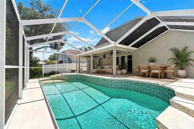 8604 BROOKWAY CIRCLE, Tampa, FL 33635