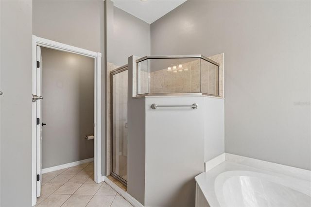 8604 BROOKWAY CIRCLE, Tampa, FL 33635
