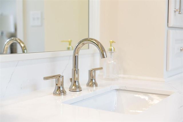 2242 Nikal Drive S, Lake Charles, LA 70605