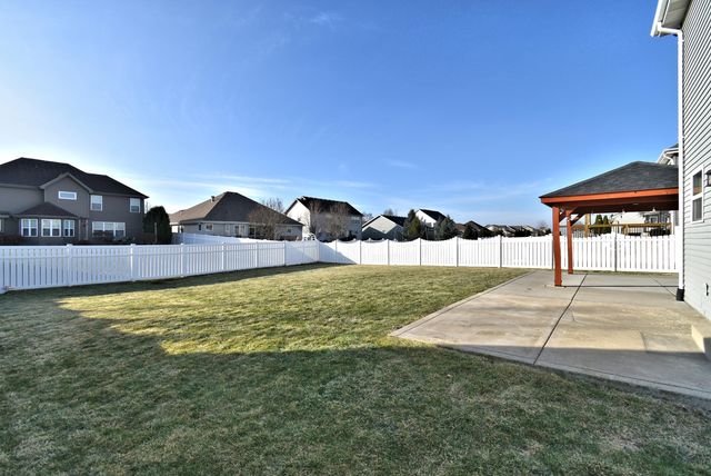 9163 W 103rd Street, St. John, IN 46373