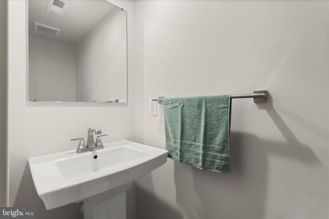 6024 WORKERS DR, Baltimore, MD 21225