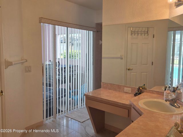 9376 N Southern Belle Drive, Weeki Wachee, FL 34613