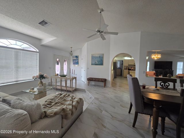 9376 N Southern Belle Drive, Weeki Wachee, FL 34613