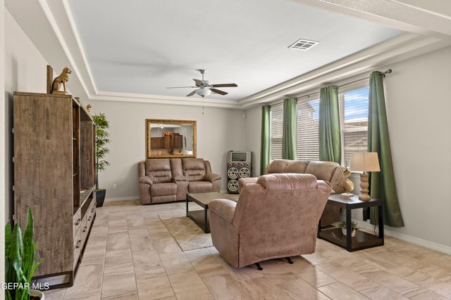 12776 HIDDEN EDGE Drive, Horizon City, TX 79928