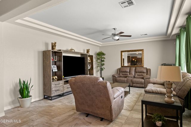 12776 HIDDEN EDGE Drive, Horizon City, TX 79928