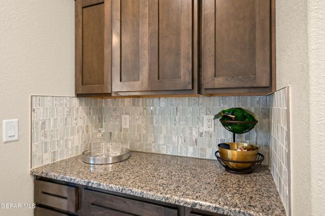 12776 HIDDEN EDGE Drive, Horizon City, TX 79928