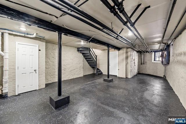 63 Highwood Terrace, Weehawken, NJ 07086