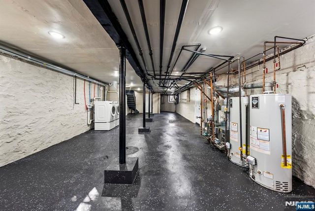 63 Highwood Terrace, Weehawken, NJ 07086