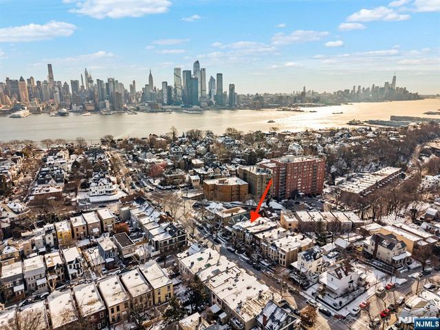 63 Highwood Terrace, Weehawken, NJ 07086