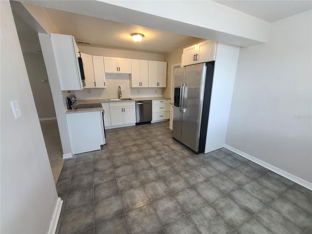 5000 35TH AVENUE N, St Petersburg, FL 33710