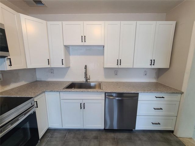 5000 35TH AVENUE N, St Petersburg, FL 33710