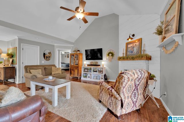 1053 ARMSTRONG LOOP, Hayden, AL 35079