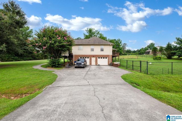 1053 ARMSTRONG LOOP, Hayden, AL 35079