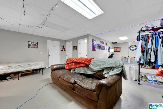 1053 ARMSTRONG LOOP, Hayden, AL 35079