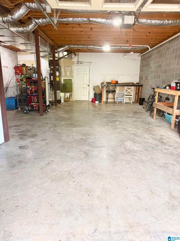 1053 ARMSTRONG LOOP, Hayden, AL 35079