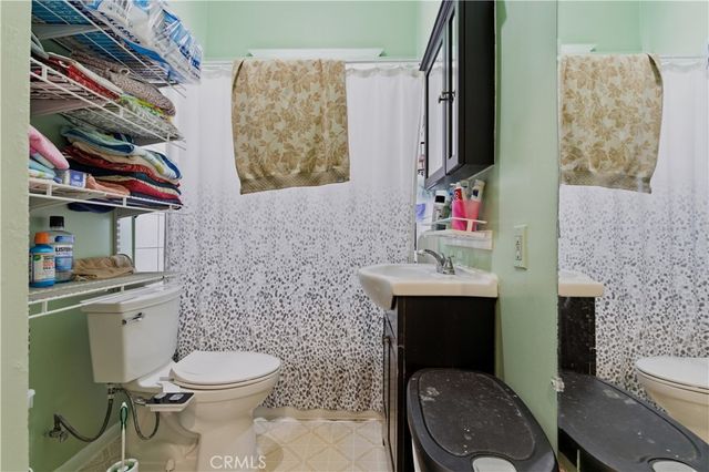 2208 Toberman Street, Los Angeles, CA 90007
