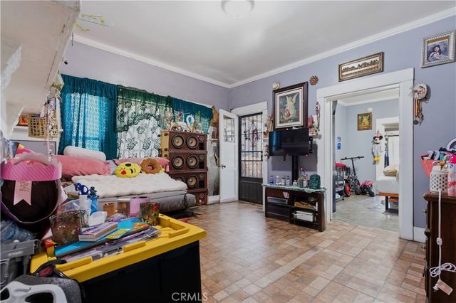 2208 Toberman Street, Los Angeles, CA 90007