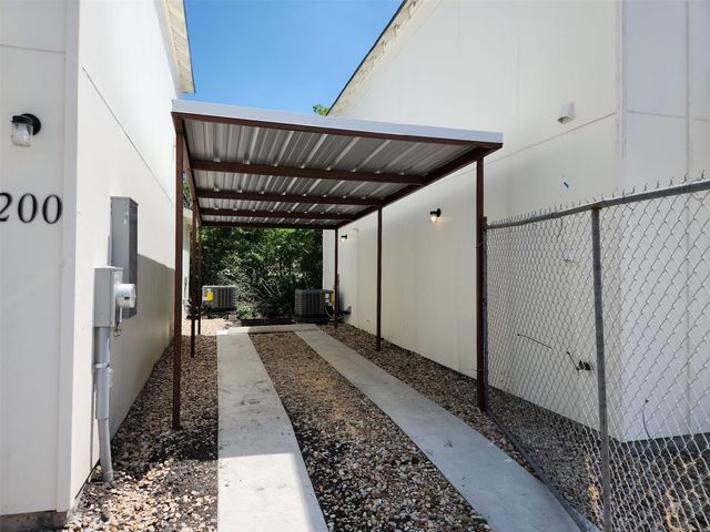 350 Debus Dr DR 204A, Taylor, TX 76574
