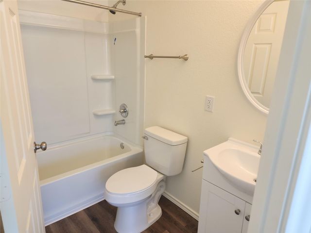 350 Debus Dr DR 204A, Taylor, TX 76574