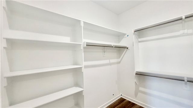 458 W Taverner Xing, Farmington, AR 72730