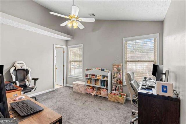 1061 Daventry Crossing, Woodstock, GA 30188