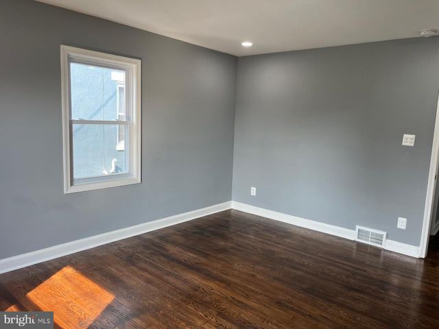 1058 S POTOMAC ST, Hagerstown, MD 21740