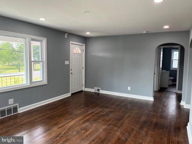 1058 S POTOMAC ST, Hagerstown, MD 21740