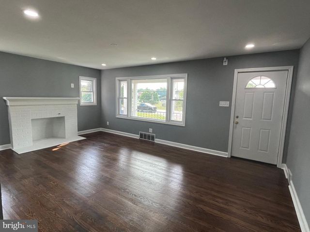 1058 S POTOMAC ST, Hagerstown, MD 21740