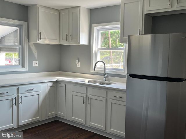 1058 S POTOMAC ST, Hagerstown, MD 21740
