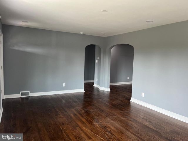 1058 S POTOMAC ST, Hagerstown, MD 21740