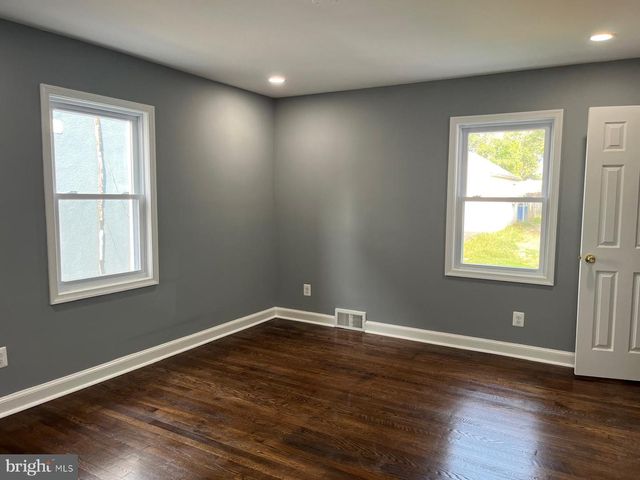 1058 S POTOMAC ST, Hagerstown, MD 21740