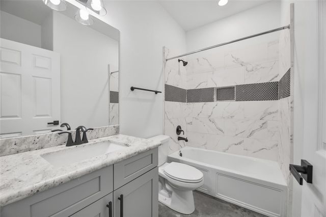 707 Magnolia Point Drive, Houston, TX 77336