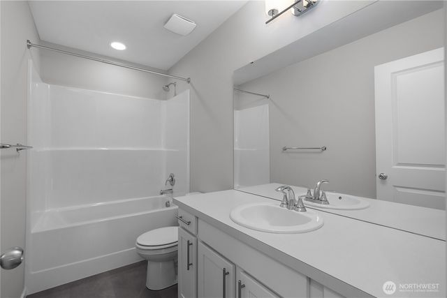 2413 Mookie Lane NE, Lacey, WA 98516