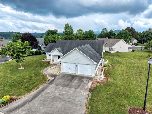 22 Sunset Court, Blue Ridge, GA 30513