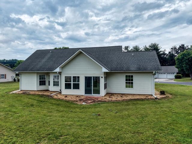 22 Sunset Court, Blue Ridge, GA 30513