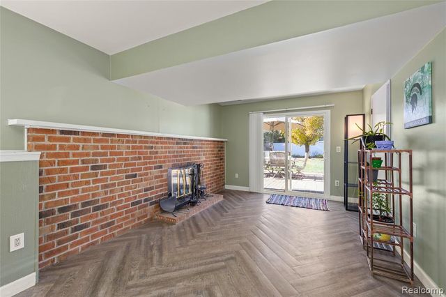 1152 Heritage Drive, Canton, MI 48188