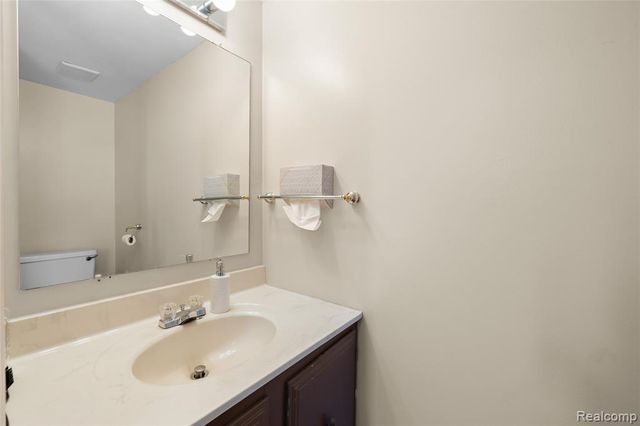 1152 Heritage Drive, Canton, MI 48188