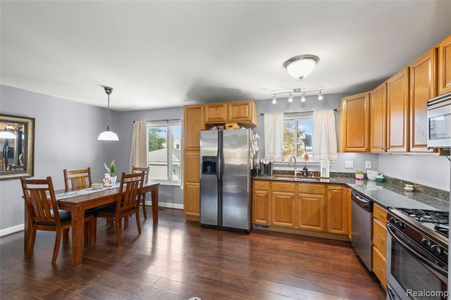 1152 Heritage Drive, Canton, MI 48188