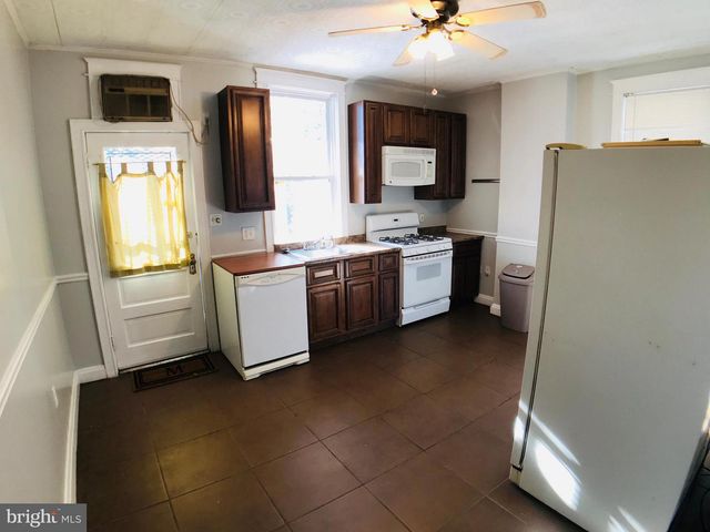 313 E 33RD ST, Baltimore, MD 21218