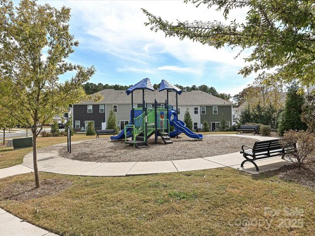 348 Abington Street, Matthews, NC 28104