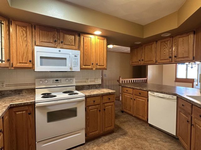 1912 Holly Drive, Janesville, WI 53546