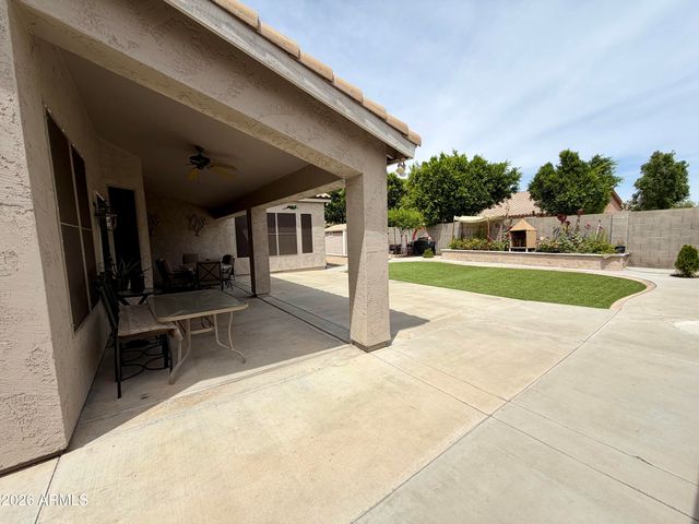 8334 W Marlette Avenue, Glendale, AZ 85305